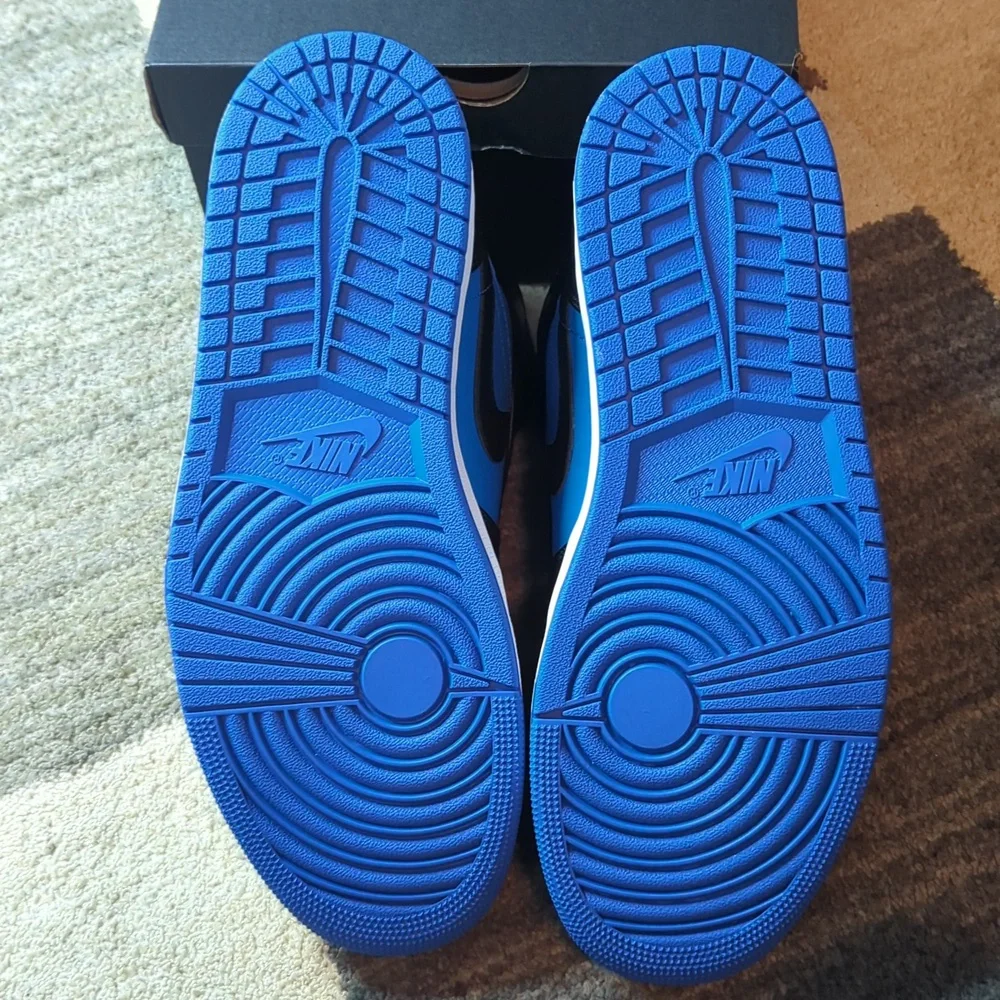 Jordan 1 Mid Black Royal Blue Size 11 - Picture 4 of 6
